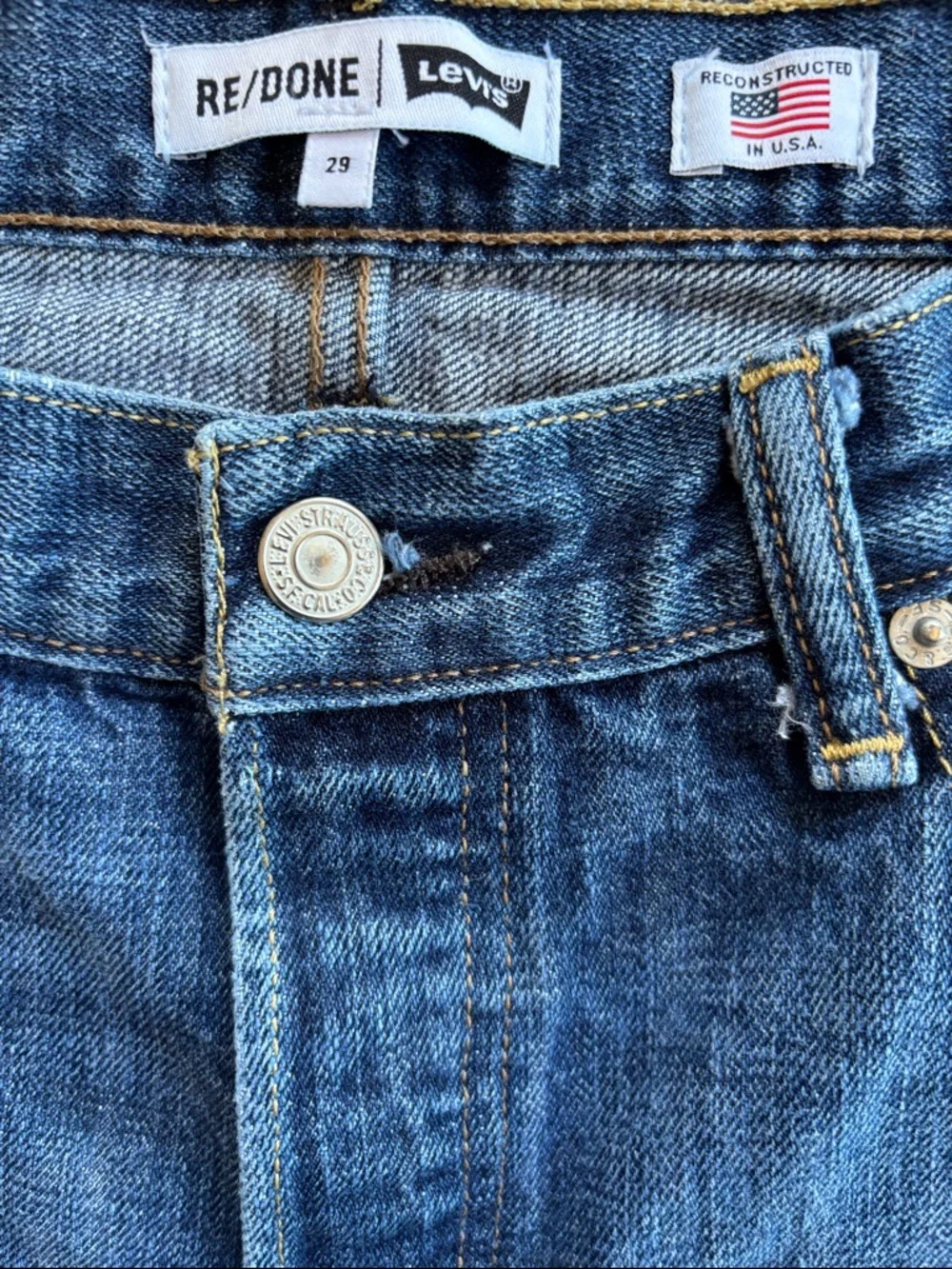 RE/DONE Relaxed Buttonfly Blue Frayed Hem Jeans Size 29 (Actual Waist 32”)